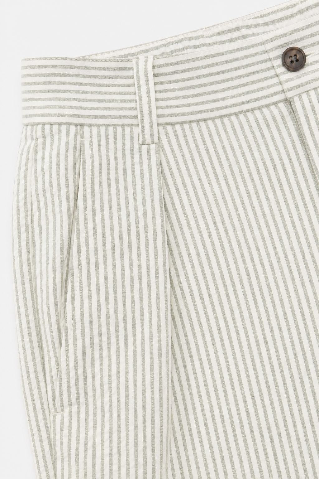04651/ A Trip In A Bag Seersucker Cotton Shorts Sage Off-White
