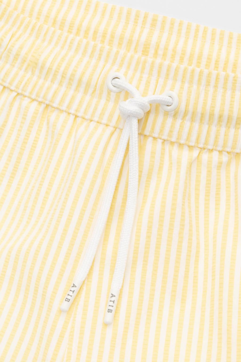 04651/ A Trip in a Bag Seersucker Swim Shorts Pastel Yellow / White Striped