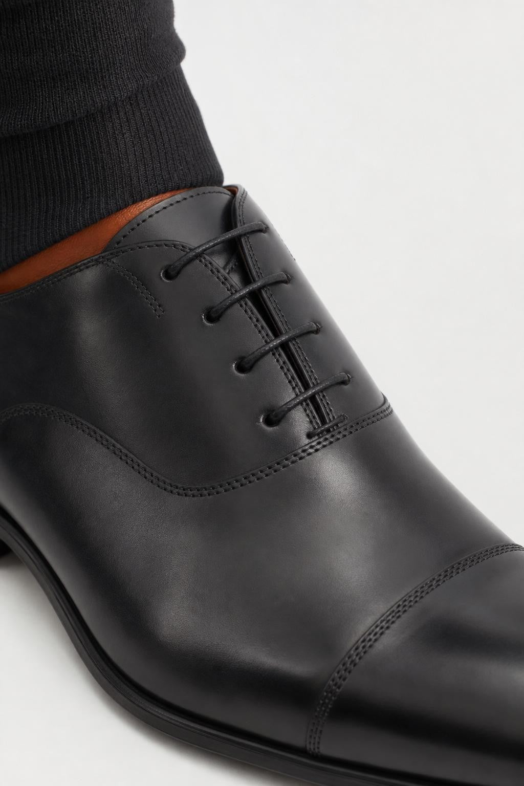 Santoni Smooth Leather Oxford Shoes Black