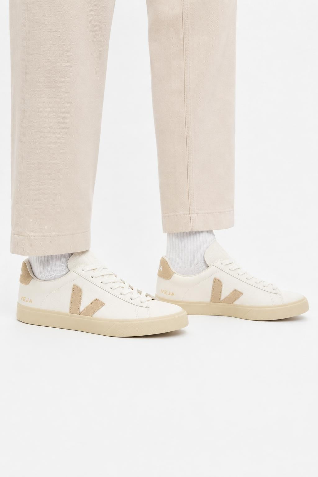 Veja ChromeFree Leather Sneakers 'Campo' White/Beige