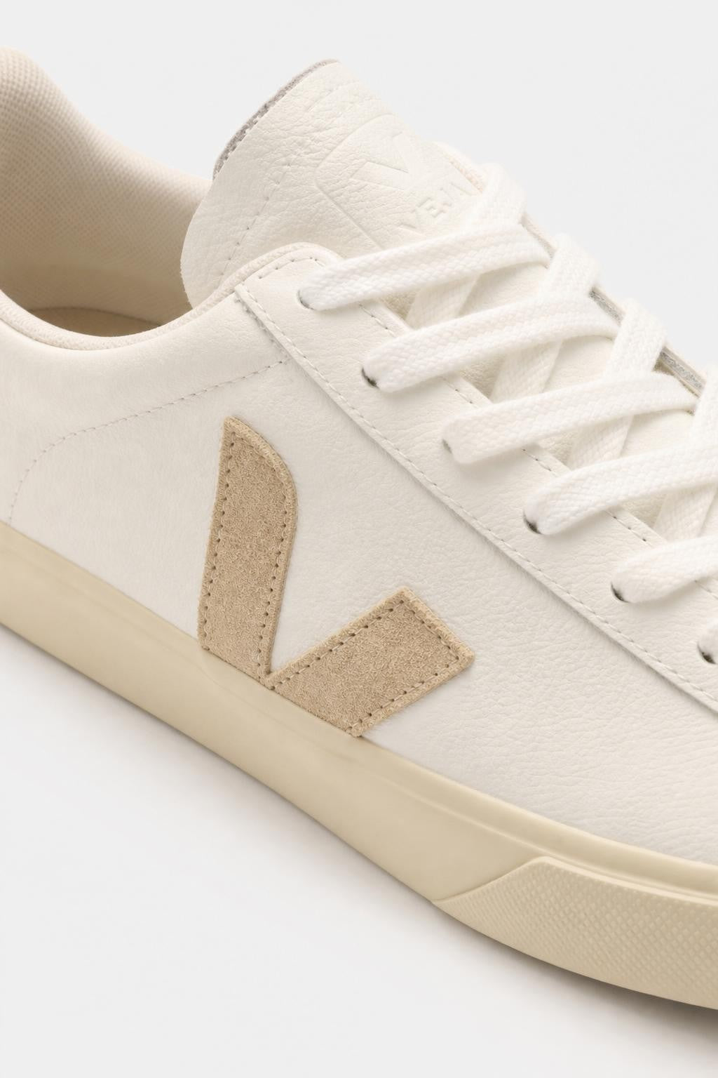Veja ChromeFree Leather Sneakers 'Campo' White/Beige
